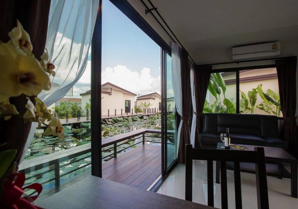 Bua Tara Resort Nong Prue Esterno foto