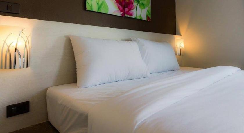 Bua Tara Resort Nong Prue Esterno foto
