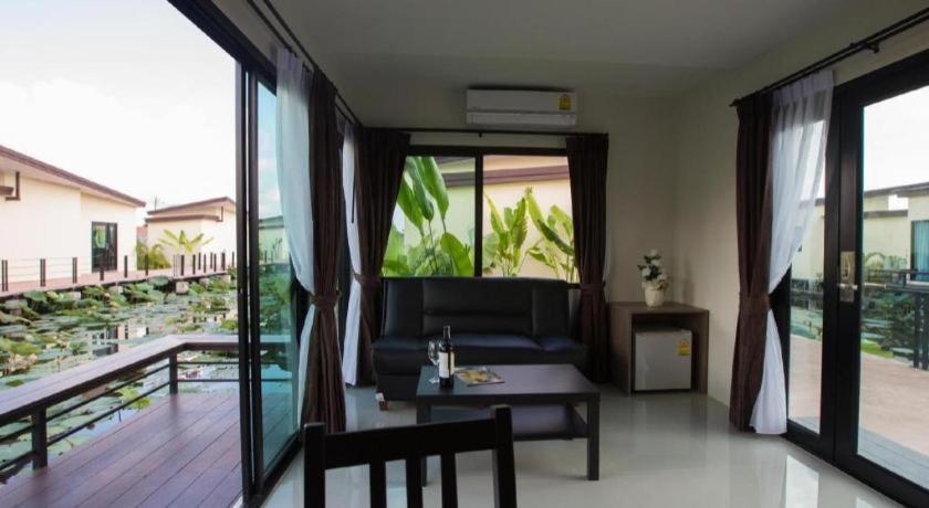 Bua Tara Resort Nong Prue Esterno foto