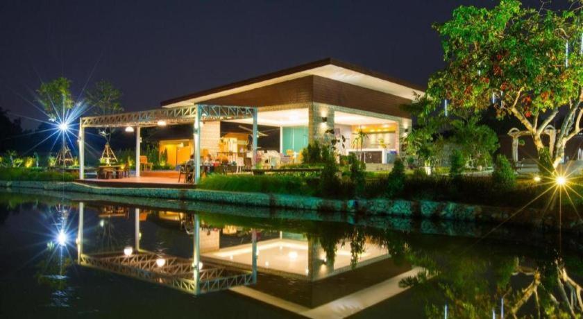 Bua Tara Resort Nong Prue Esterno foto