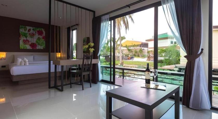 Bua Tara Resort Nong Prue Esterno foto